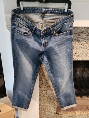 GAP Boyfriend Jeans in Mid Wash Blue